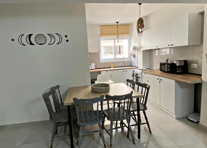 Peaceful 2 Bedroom Flat
